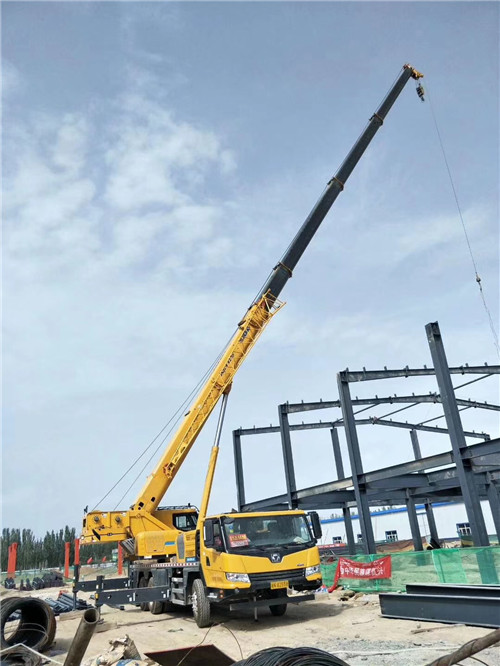 河北区超高层建筑钢结构吊装案例